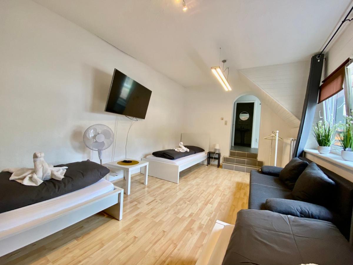 3-Zimmer Haus 85qm mit Balkon bis zu 8 Personen Winningen Exterior foto